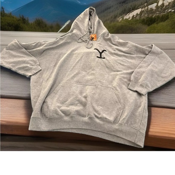Yelllowstone Montana NWT Brisco Bucking Bronco Big&Tall 3X Gray Soft Hoodie - Picture 3 of 14